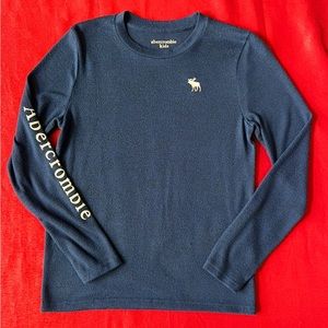 ⭐️⭐️ Abercrombie Kids Navy Blue Light Long Sleeve Sweater ⭐️⭐️